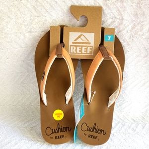 Reef Cushion Sandals flip flop natural